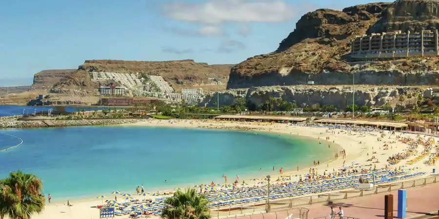 Playa de Amadores